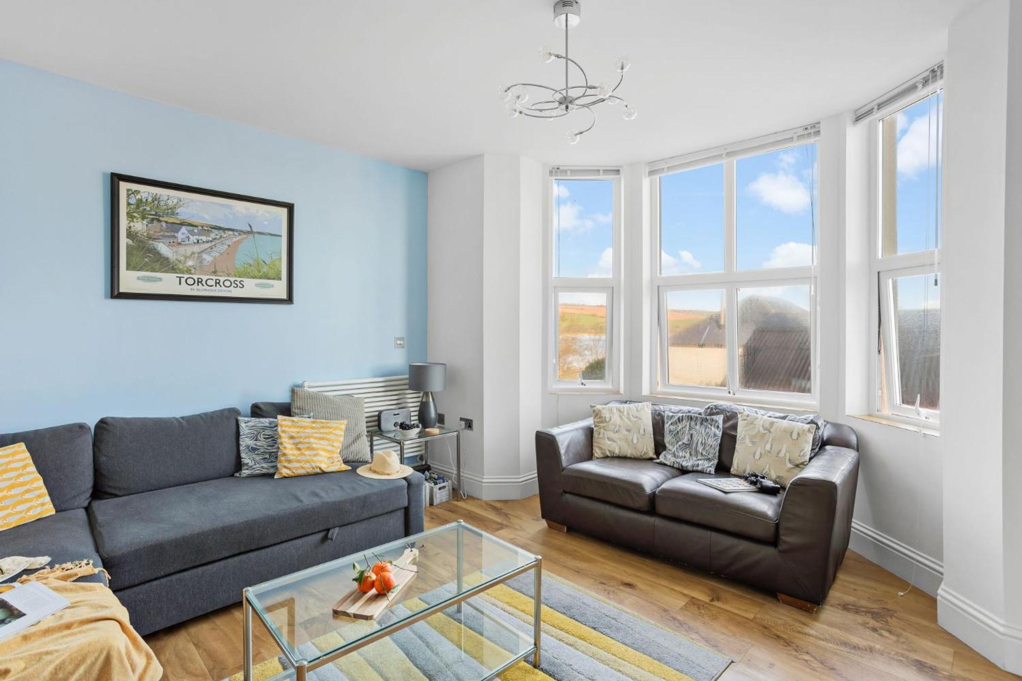 10 At The Beach, Torcross